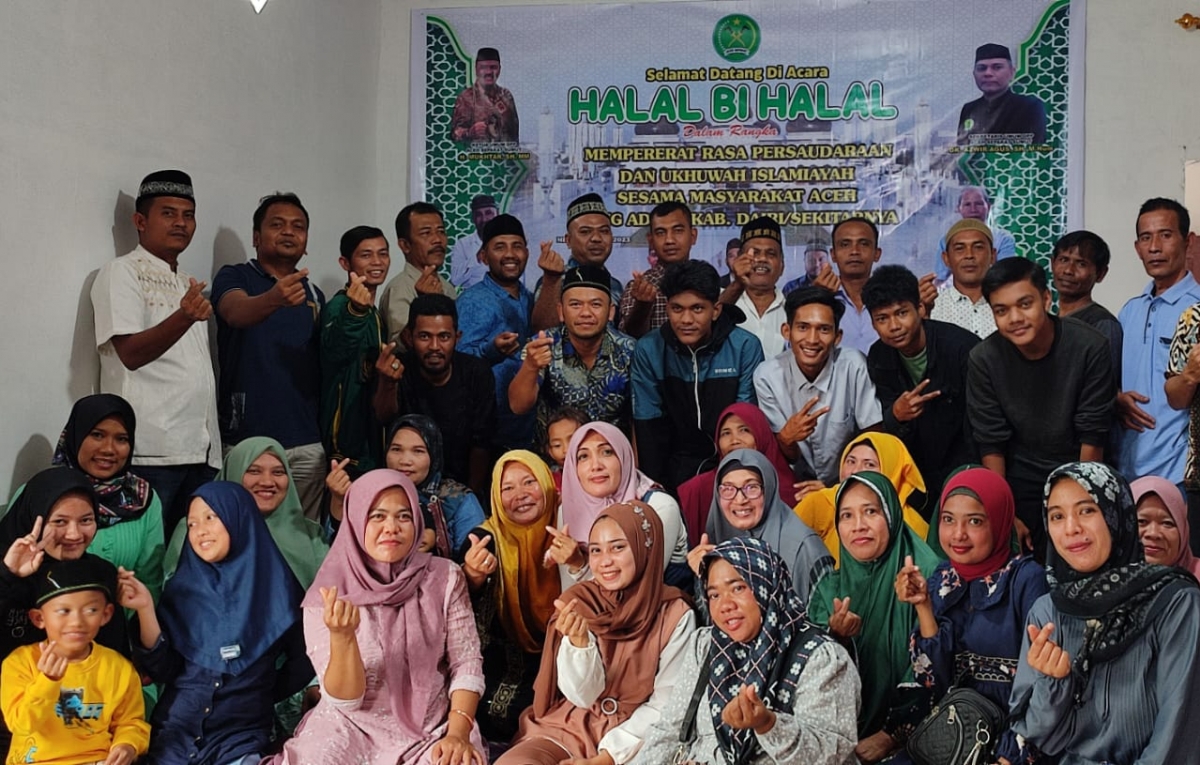Pengurus dan Anggota Aceh Sepakat Dairi Gelar Halal Bil Halal